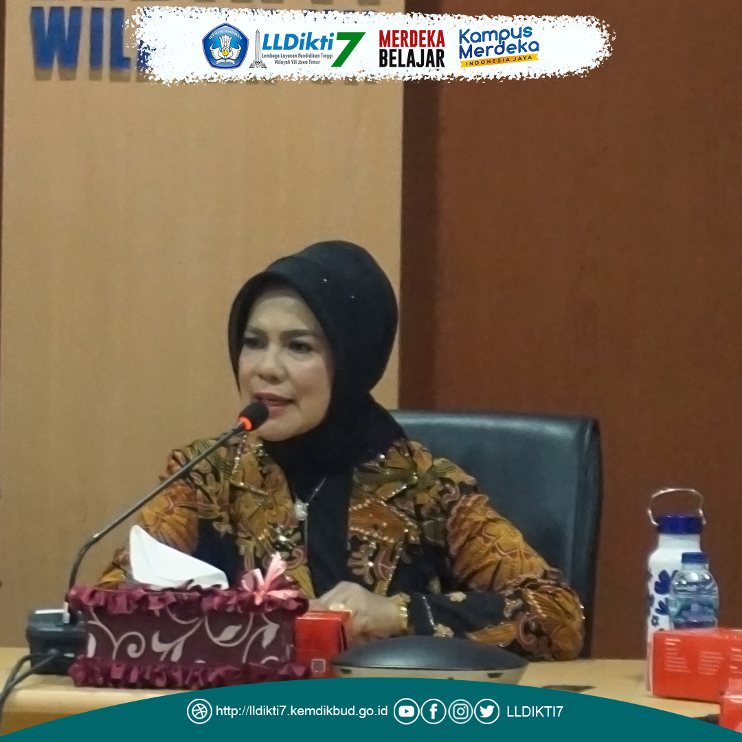 Elizabet Tyorner yalangoch video Onlaynda etuk ayollar porno videolarini tomosha qiling